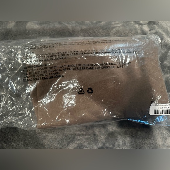 Nuuds BRAND NEW Mocha CrewNeck Sweatshirt w/ Logo - Picture 3 of 5